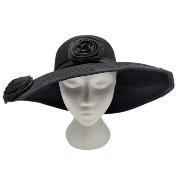 MICHAEL HOWARD for JACQUELINE FERRAR | vintage wool felt rosette wide